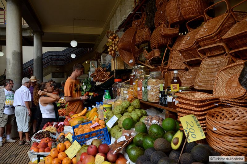 Markt-Funchal9тФм╨╣Francisco-Correia